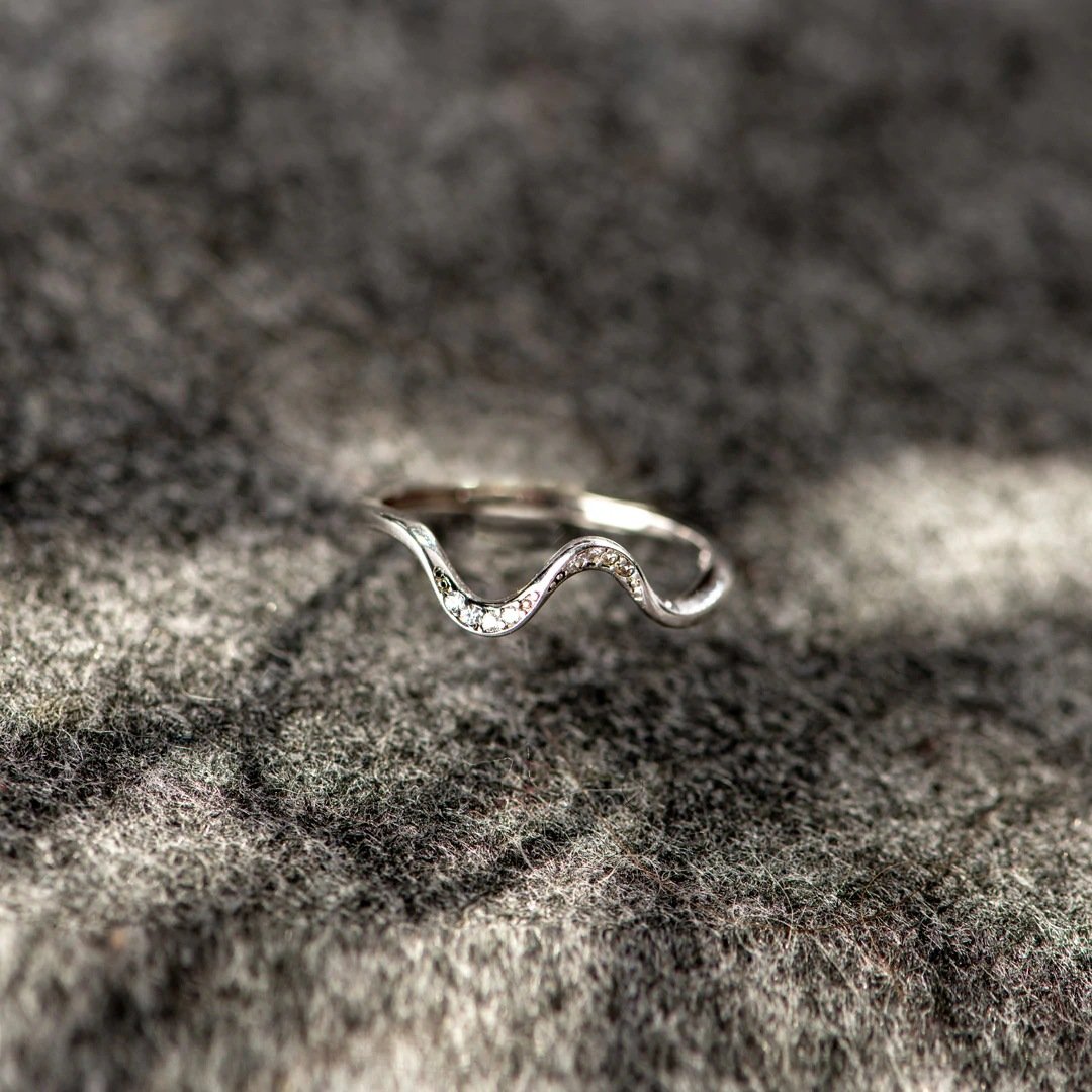 Water Wave Adjustable Silver Ring — Minimalist Fashion